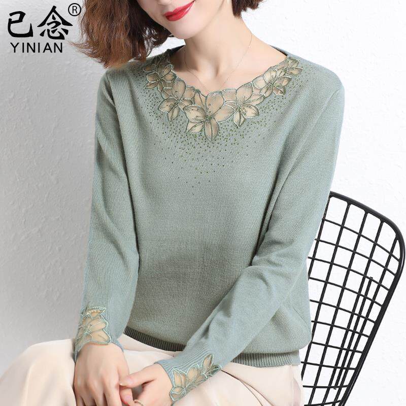 年轻妈妈春装2025新款蕾丝上衣洋气中老年毛衣女秋冬内搭打底小衫