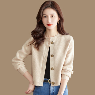 开衫女秋冬季羊毛衫时尚短款高腰毛衣小个子针织上衣厚款女士外套