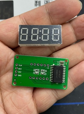 1.2寸 四个8数码管 时钟面板 aip1637串行控制器