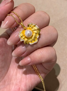 金店同款古法沙金时尚百搭仿真金高保色珍珠花瓣项链精致高级感