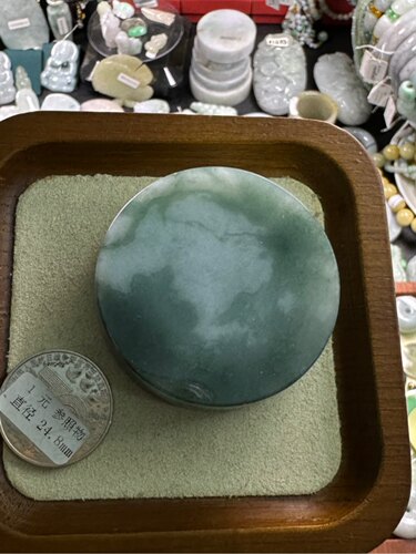 翡翠A货特色手镯芯白菜价放漏
