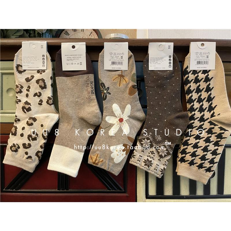 哦哦乐韩国童装UU8 韩国~奶咖浓茶の 花朵方格’印花棉质短袜女袜
