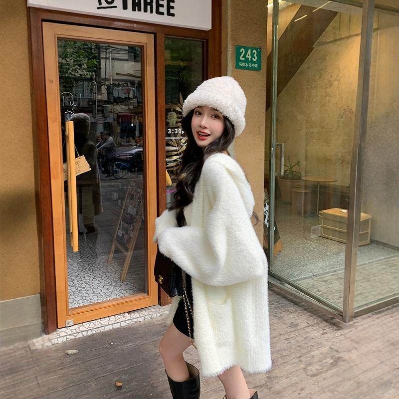 白色水貂绒连帽针织开衫女早春宽松慵懒加厚奶fufu毛衣外套