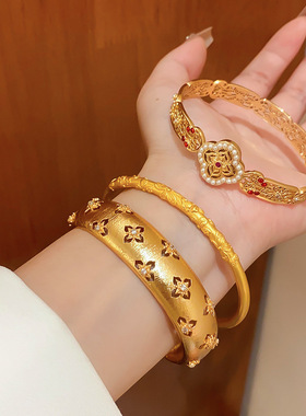 黄金色沙金花朵镂空手镯女轻奢高级感中古宫廷风时尚精致气质手环