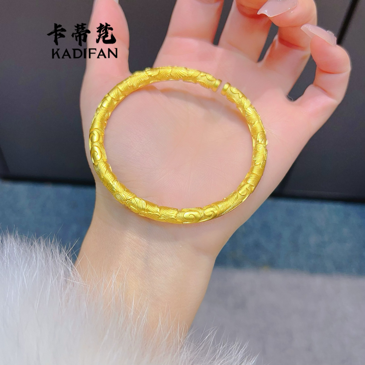 金店同款国色天香沙金牡丹花手镯古法錾刻新中式花朵实心开口