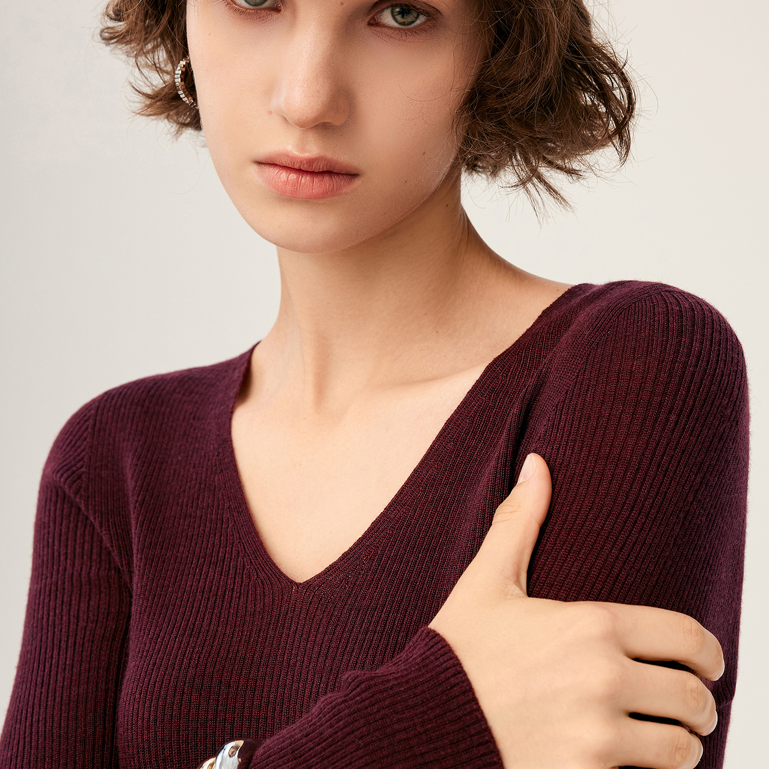 德国Biela Ascot黄金羊毛 可机洗精纺100%纯羊毛衫女V领紧身毛衣