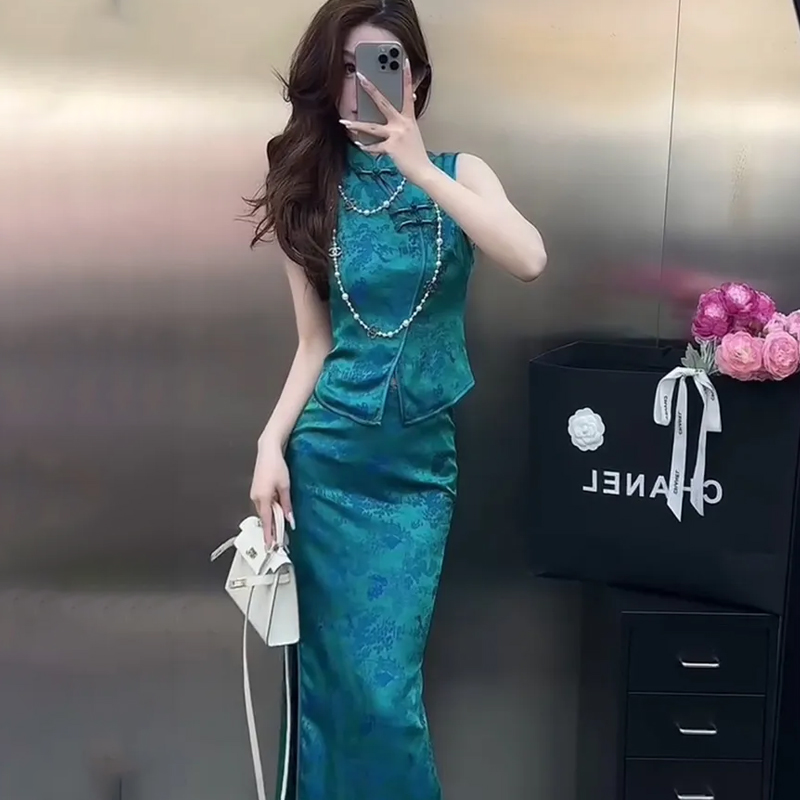 绝美国风套装女印花上衣搭包臀裙