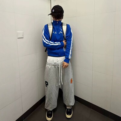 战马徽章刺绣三腰卫裤