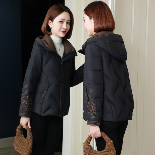 连帽羽绒服女短款大码宽松妈妈装