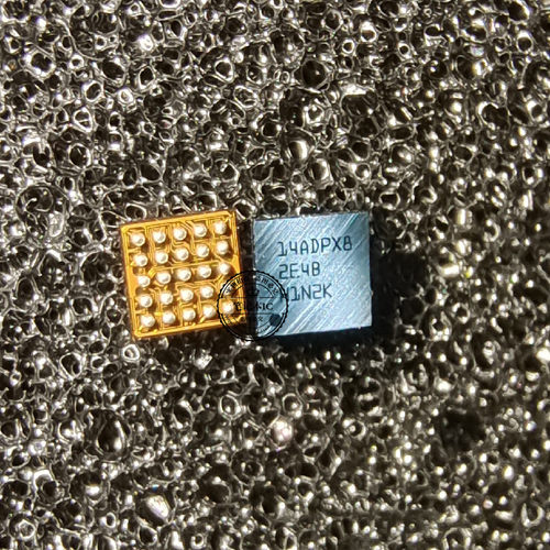 CD2E224BYCGR  丝印2E4B  UF700 CD2E22  CO2E22   BGA  新的