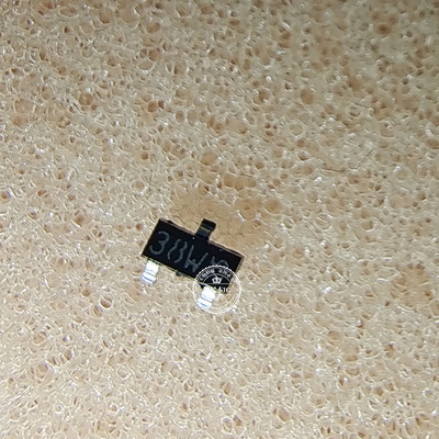 PMBFJ108  丝印38W  SOT23   新的一个起拍