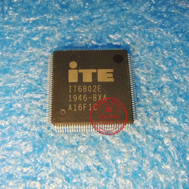 IT6802E IT6802E BXS BXA BX   QFP   新的  一个起拍