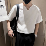 白色