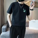 黑色
