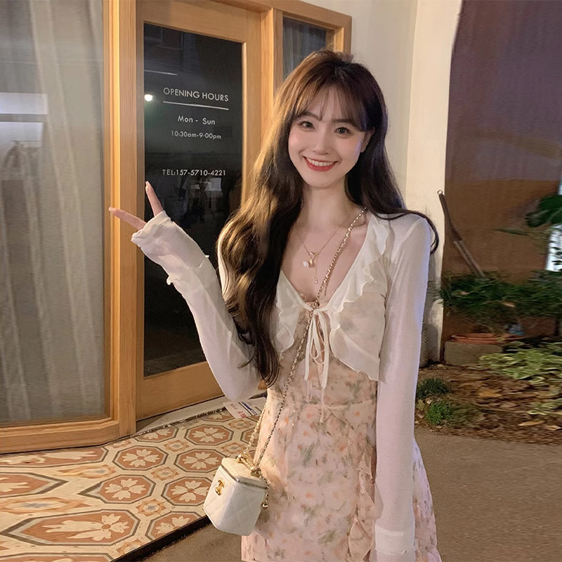 冰丝针织开衫女薄款防晒披肩夏季搭配裙子吊带外搭小坎肩空调