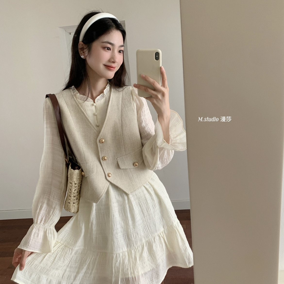 娃娃版甜美荷叶边宽松显瘦韩版韩风连衣裙+气质收腰马甲套装