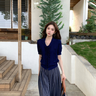 提花设计小衫 26年夏上新复古风撞色线迹拼接宽松版 型针织衫