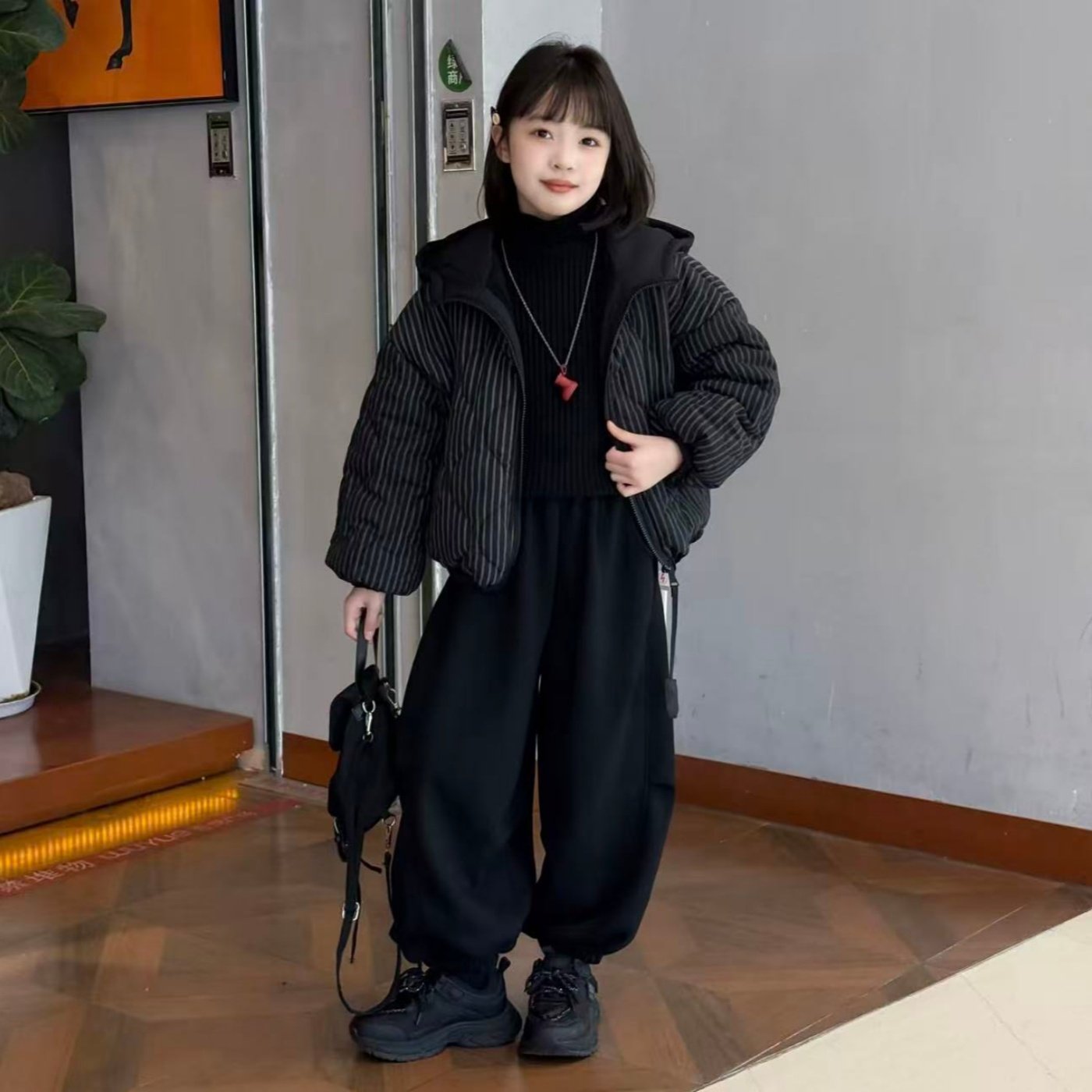 韩系男女童条纹花式航线连帽棉衣冬季夹棉面包服加绒灯笼裤保暖潮