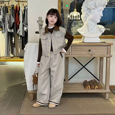 秋季美拉德蛋白皮套装女童2025新款韩范打底衫马甲阔腿裤三件套潮