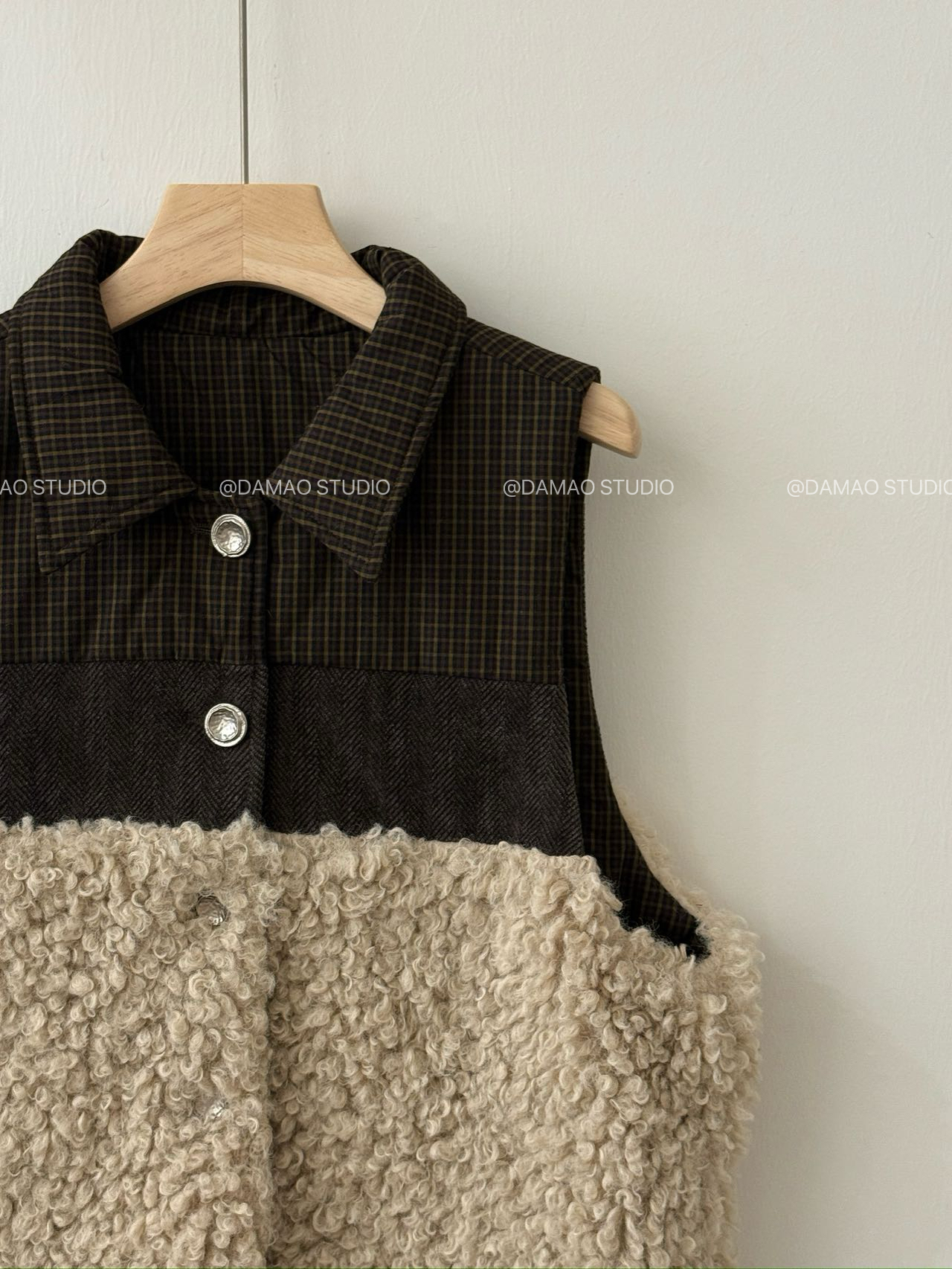 DAMAO STUDIO韩系复古设计感马甲女时尚宽松百搭叠穿无袖坎肩上衣