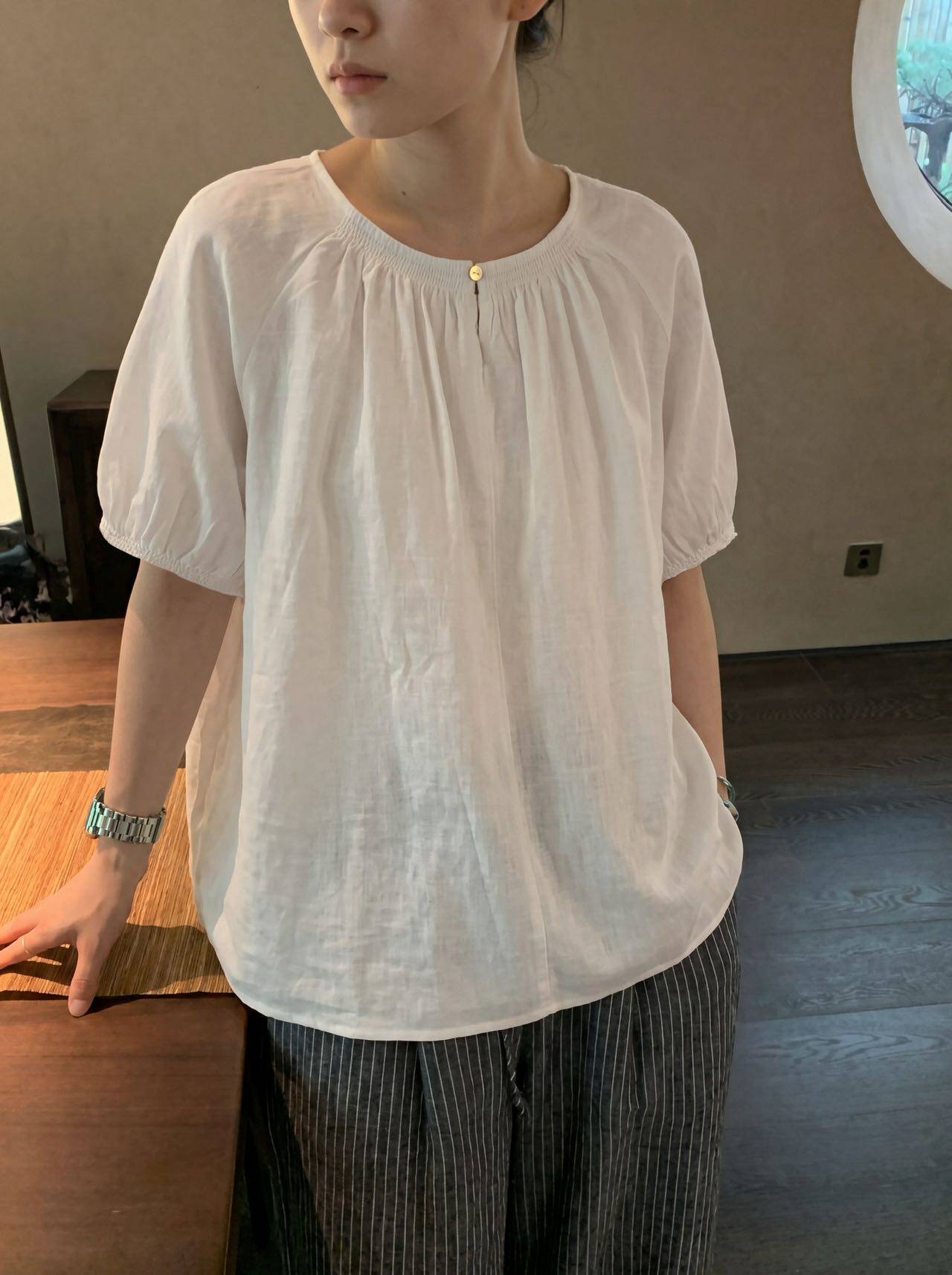 (白茶)韩系简约显瘦圆领短袖纯色棉质衬衣女宽松显瘦上衣