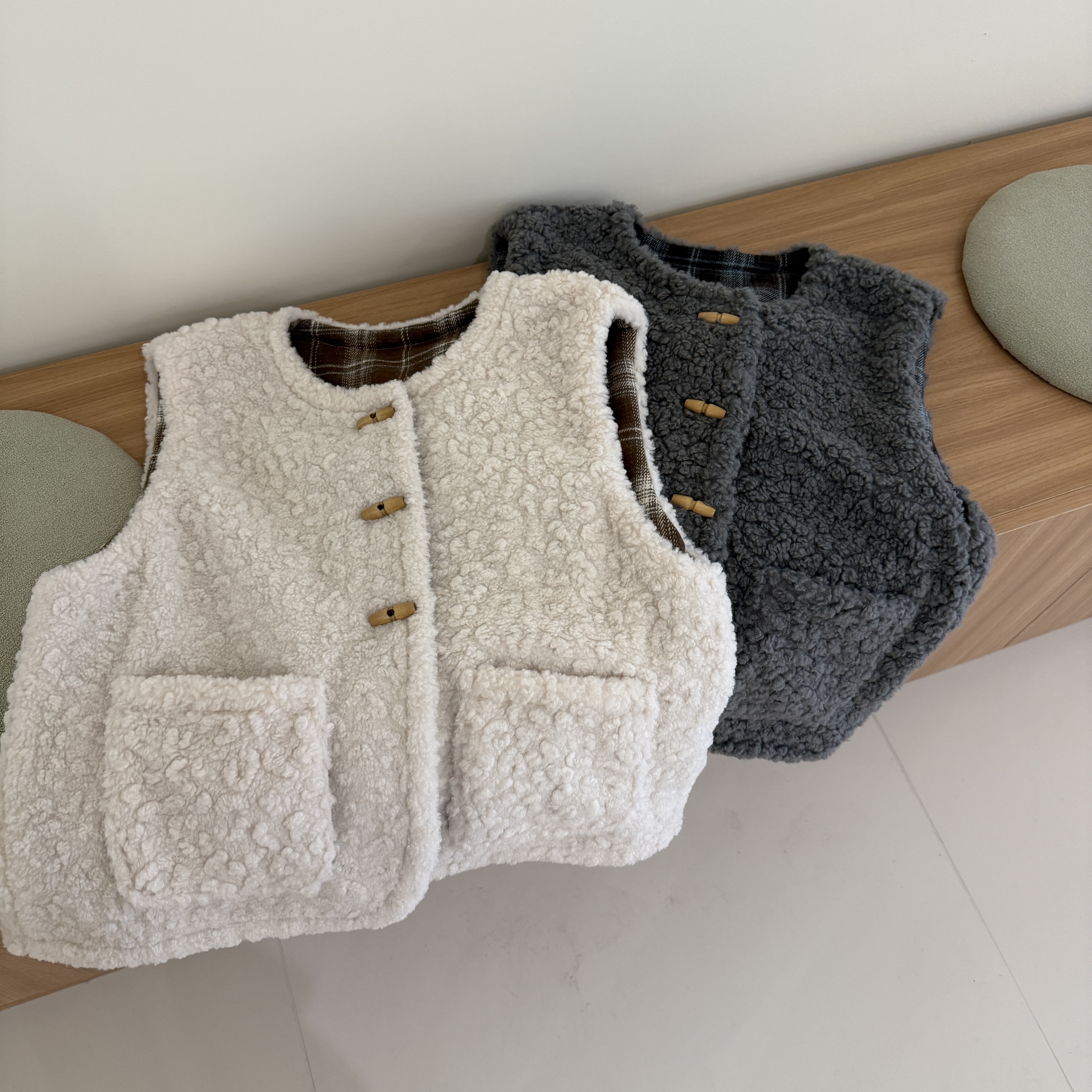 DAMAO STUDIO韩系复古羊羔毛马甲女秋冬外穿毛绒马夹外搭坎肩背心