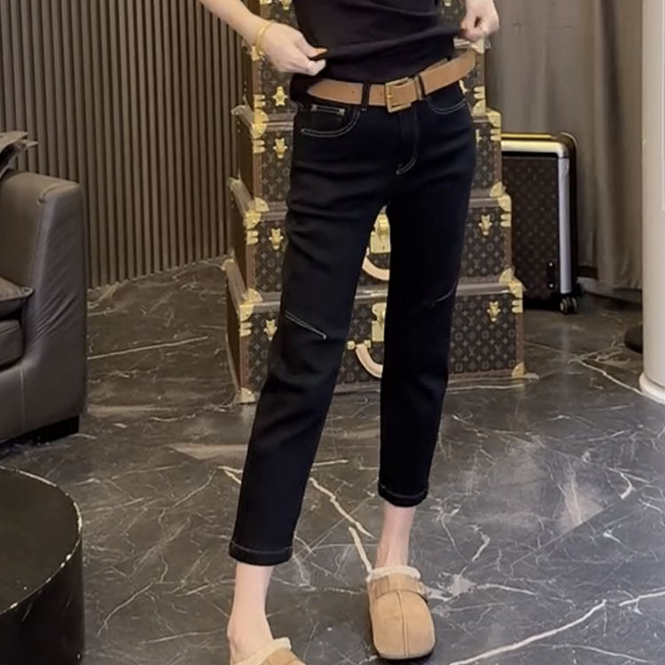 秋冬新款加绒黑色大码直筒牛仔裤女弹力高腰遮肉显瘦小个子烟管裤