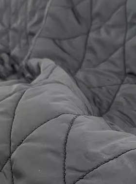 AGN 时装双面绗缝面料黑色菱形格外套棉服布料宽148CM 437G/M