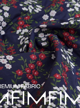 LP同批 醋酸+时装交织面料蓝色底红白绿小碎花提花布料LM 宽135CM