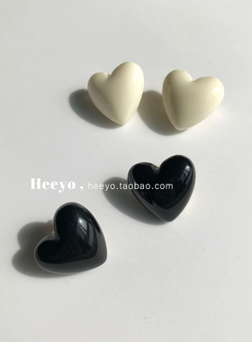 heeyo 山雪弥漫/ 日常简约黑白爱心银耳钉女韩国可爱桃心耳夹耳环