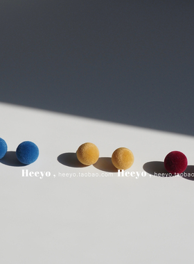 heeyo 丝绒礼物/ 彩色丝绒丸子耳钉蚊香盘耳夹秋冬毛茸茸圆球耳环