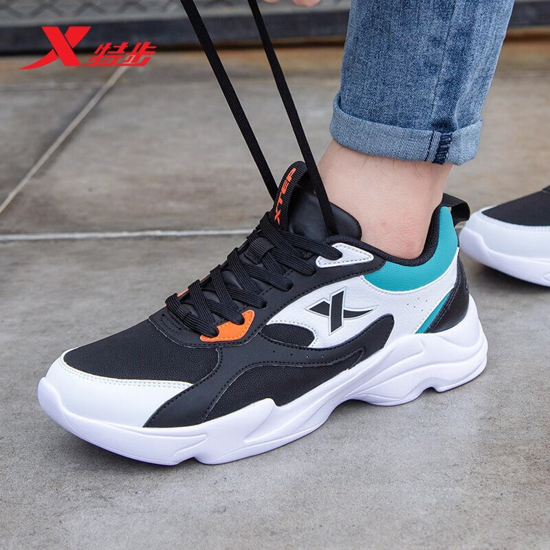 特步男鞋新款休闲运动鞋