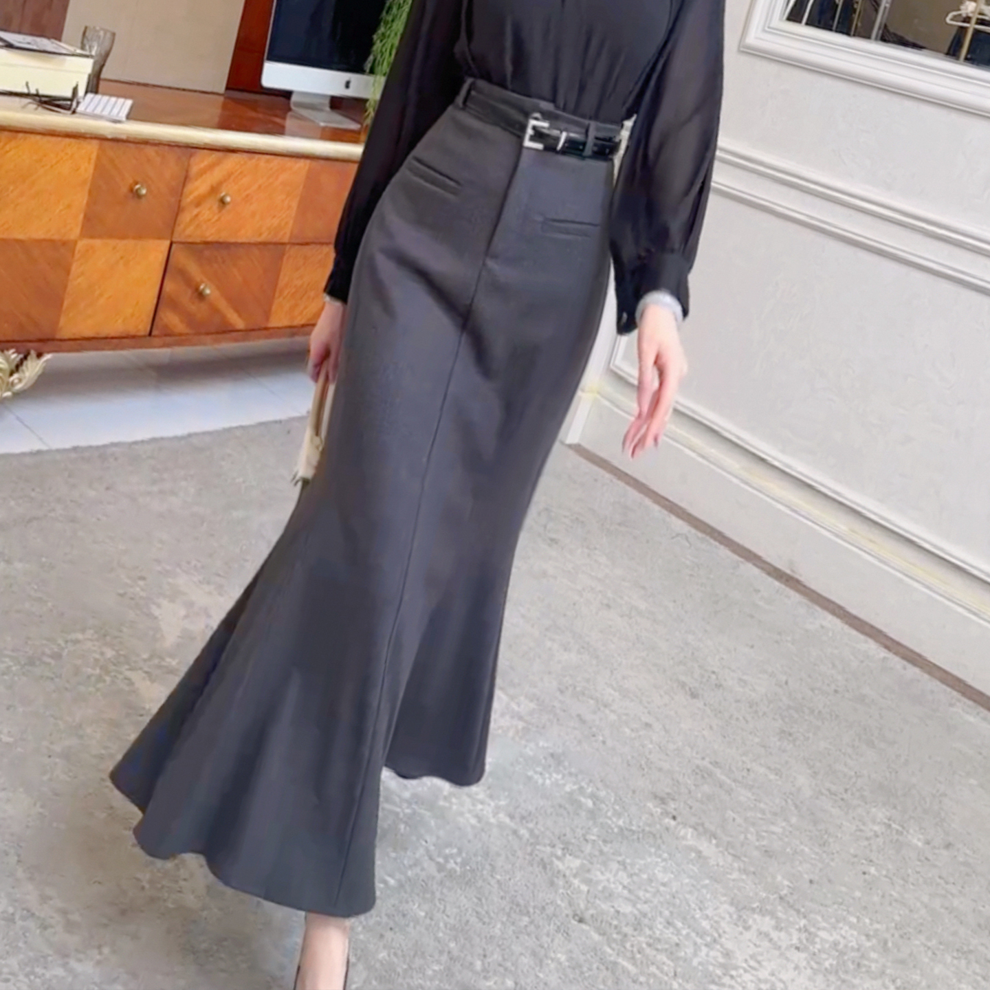 飞姐定制气质高腰磨毛毛呢鱼尾裙2025秋装新款法式A字半身裙