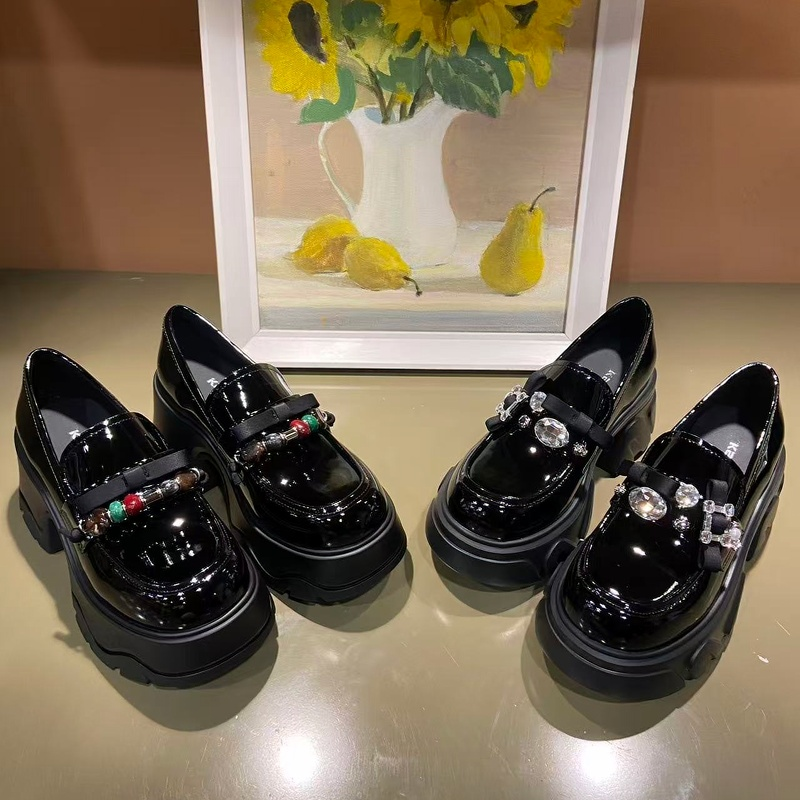 卡斯丹2025秋新款牛漆皮厚底乐福鞋女英伦粗跟圆头休闲百搭女单鞋