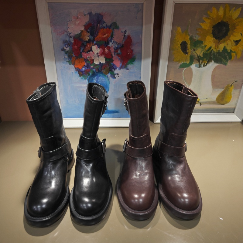 卡斯丹2025秋欧货新款牛皮厚底骑士靴女圆头粗跟英伦风平跟女短靴