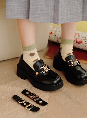 ANN and SAM拜托敲级酷的好吗魔术贴可换配饰方头黑色金属乐福鞋~