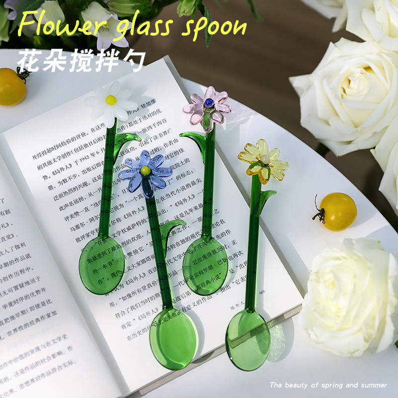 网红日式创意牛奶甜品彩色花朵玻璃圆勺可爱长柄咖啡搅拌勺子汤匙