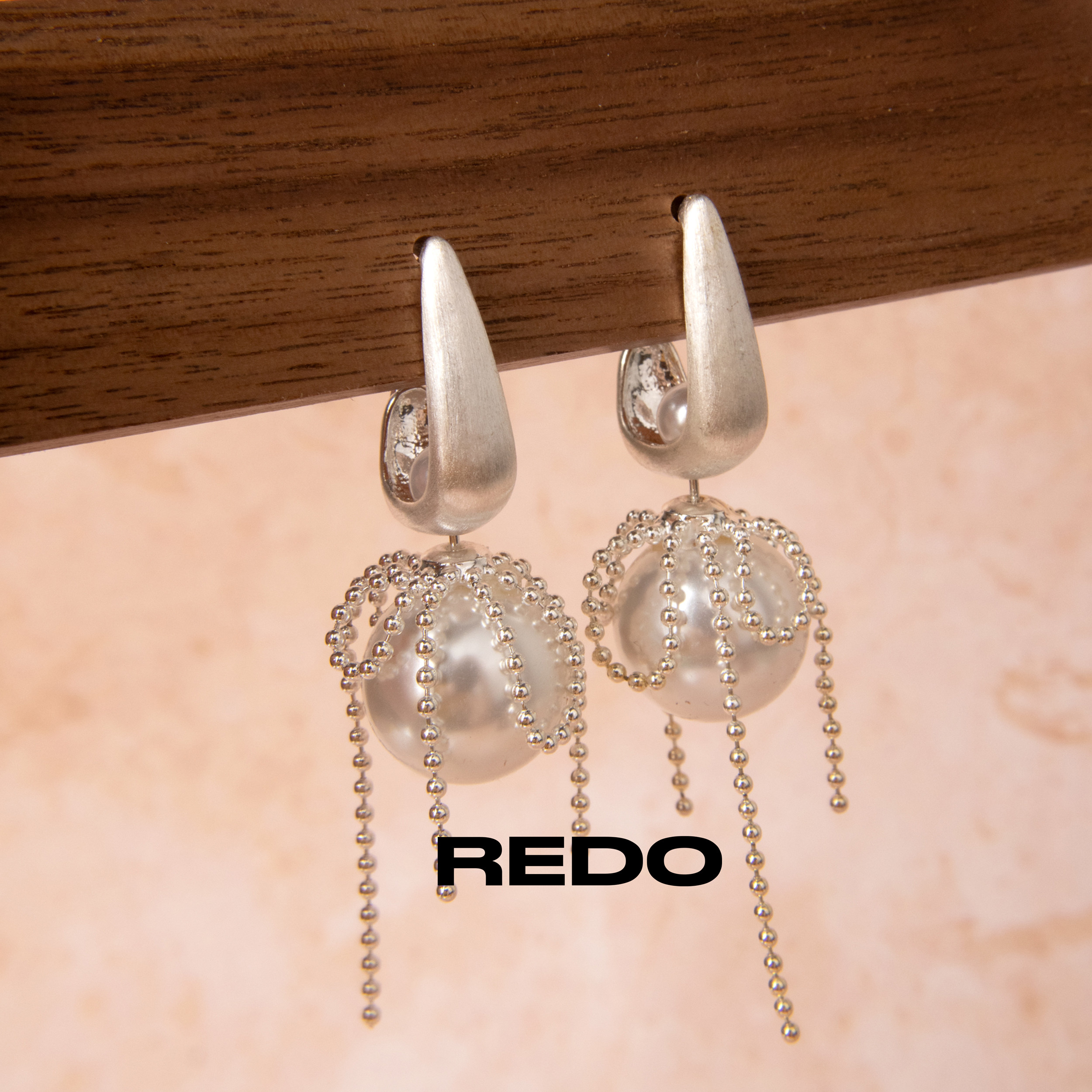 REDO设计师款流苏白色耳环女气质金属链条垂坠毛衣耳饰法式复古
