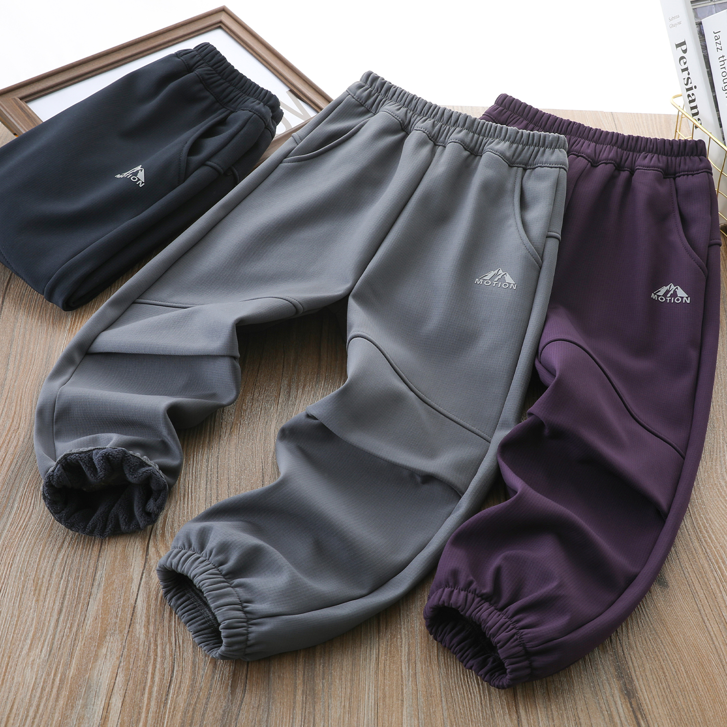 男童冲锋裤加绒秋冬2025新款儿童运动韩版户外防风中大童加厚长裤