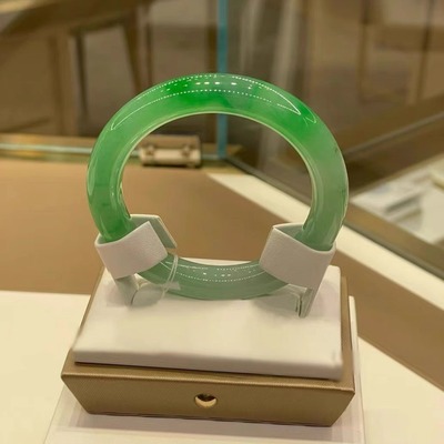 冰糯种阳绿翡翠手镯缅甸老坑满绿飘花圆条玉手镯子晴水男女款送礼