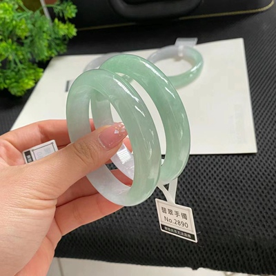 缅甸油青翡翠玉手镯冰种飘绿正圈手镯浅绿飘花贵妃镯玉镯子女旺夫