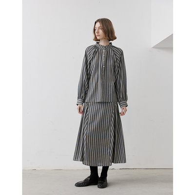 SOMETHING圆领灰蓝条纹简约文艺衬衫侧面分割半身裙套装