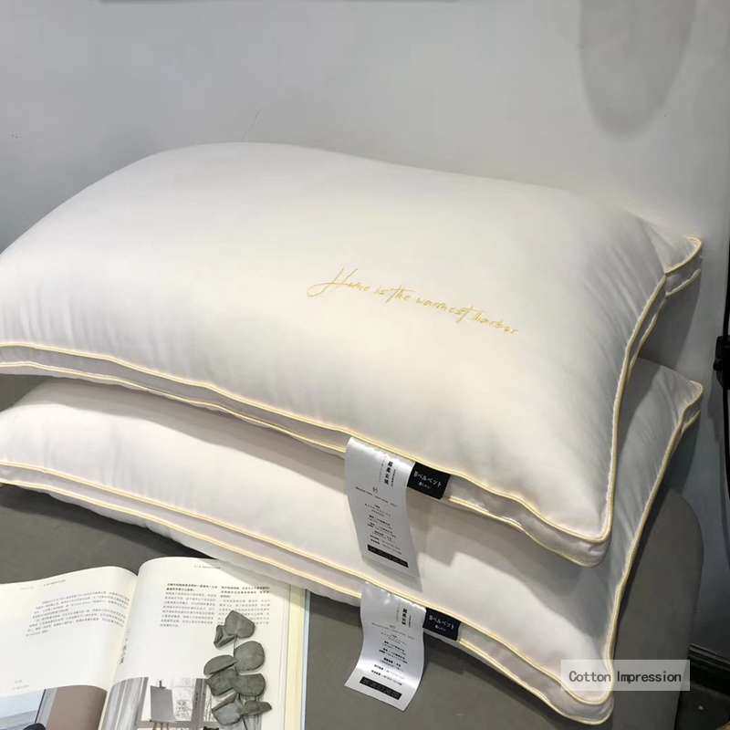 床上用品单人枕头系列贡缎面料抗菌云绒枕柔软枕芯特价包邮