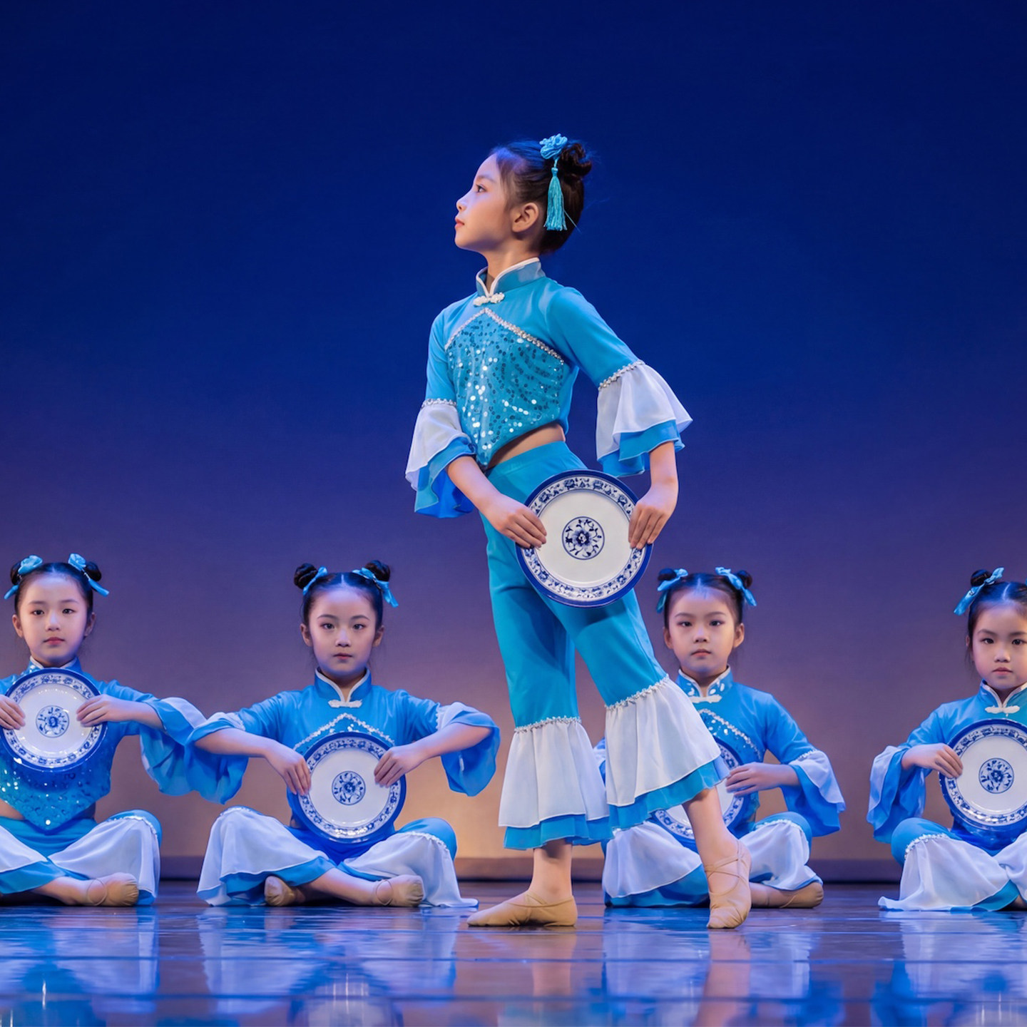 小小一粒米儿童演出服粒粒盘中餐舞蹈服光盘行动粒粒皆辛苦表演服