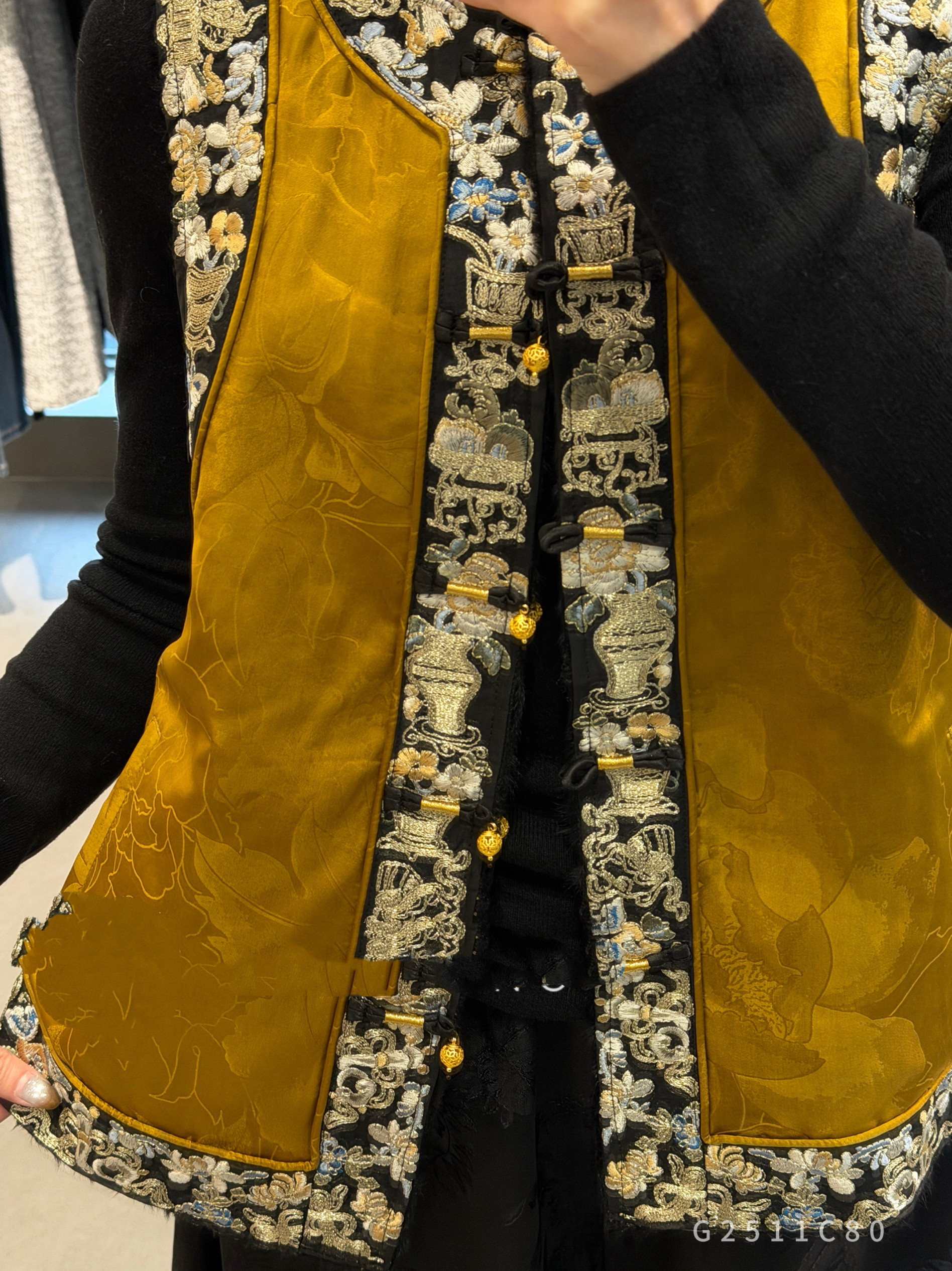 2026早春新款新中式国风马甲价格私信,女装/女士精品,汉服套装,淘宝优惠券,粉丝福利购,淘宝优惠卷