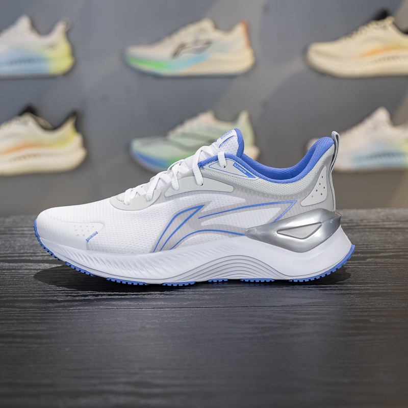 李宁男子减震跑鞋回弹透气