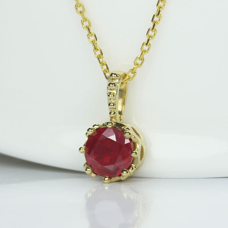 彩金天然鸽血红宝石圆形小吊坠 18k黄金复古皇冠项链锁骨链女正品