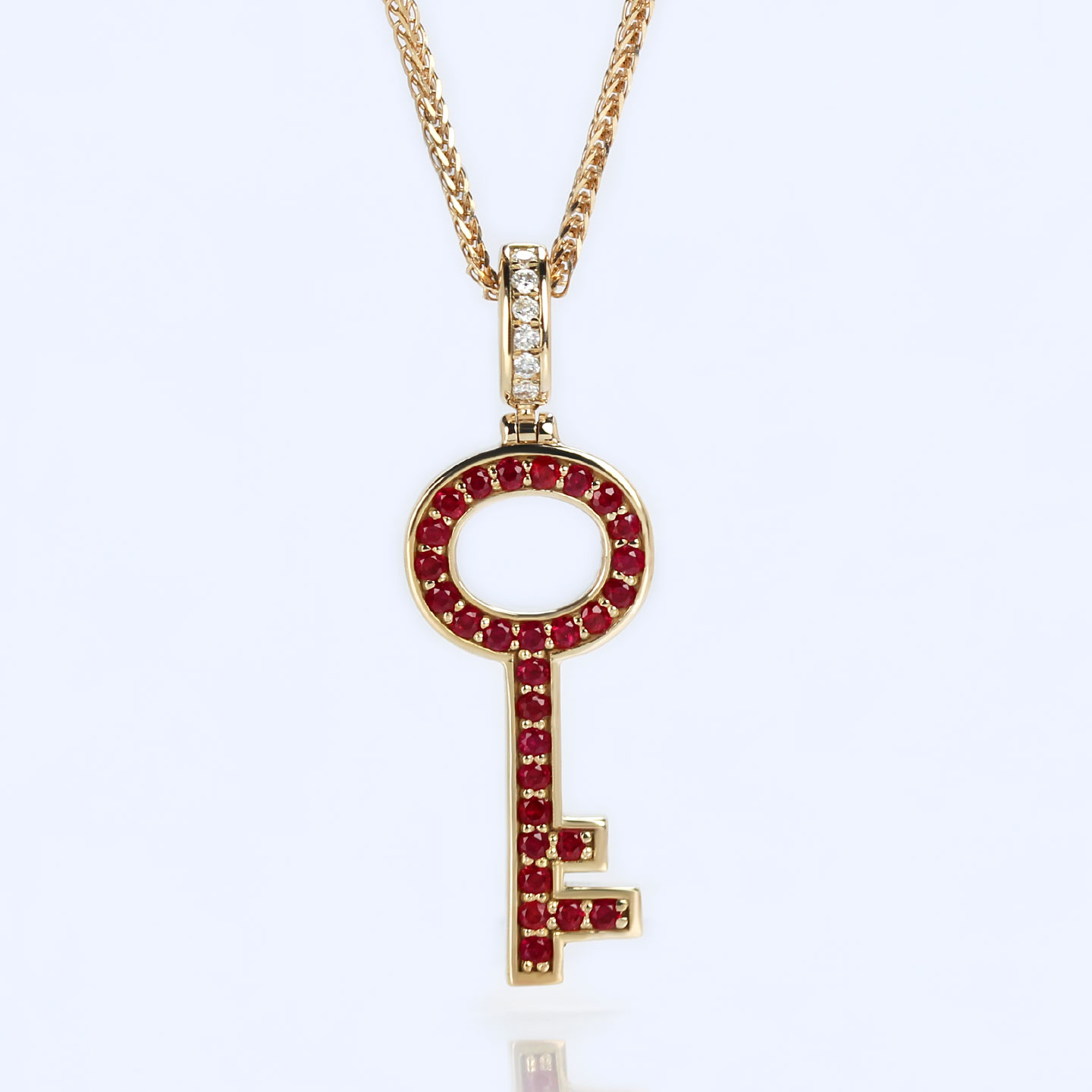 迷你18K金天然鸽血红宝石钥匙坠