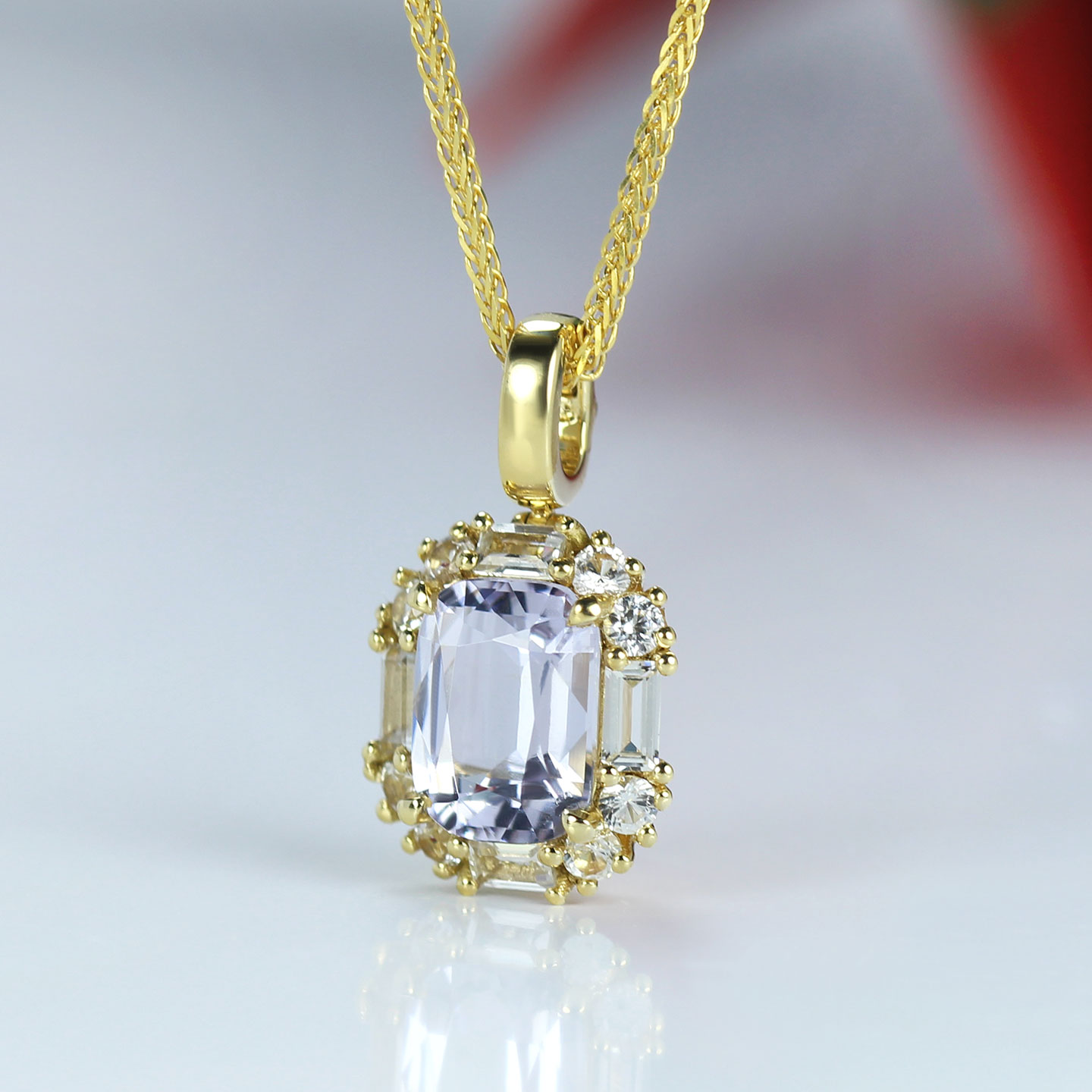 无烧尖晶石18K黄金活扣吊坠双证