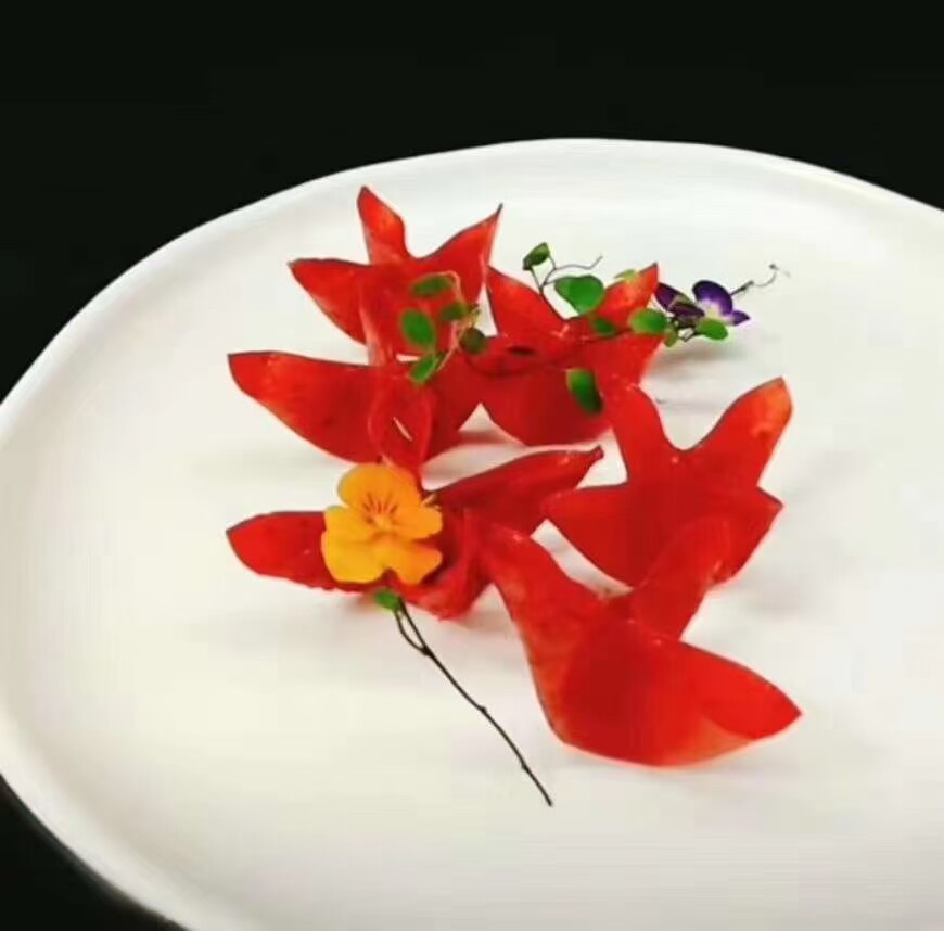 烈焰红唇超薄山楂皮法式樱桃山楂鹅肝酱即食山楂果丹皮酒店特色菜